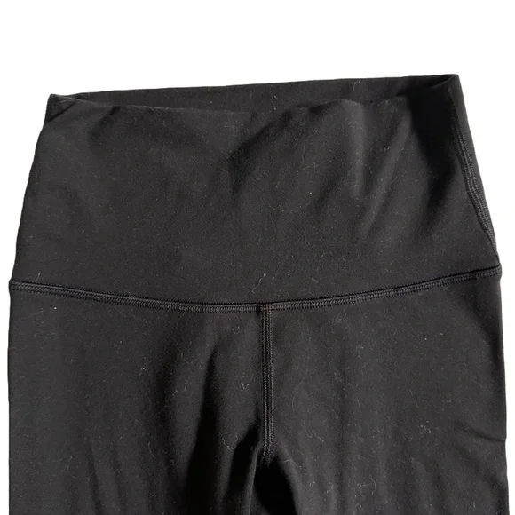 LULULEMON / VANCOUVER CANUCKS / NHL BLACK HIGH WAISTED WUNDER UNDER LEGGINGS - Picture 4 of 9